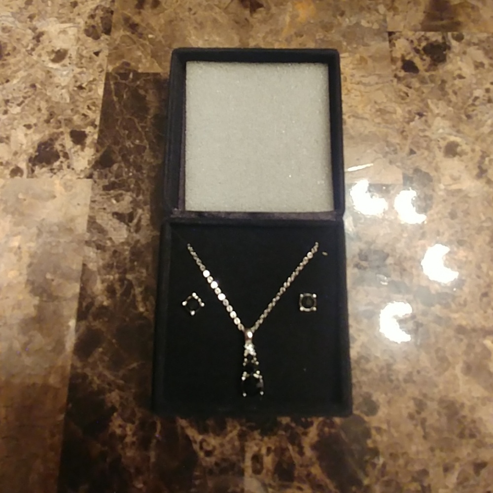Necklace & Earrings